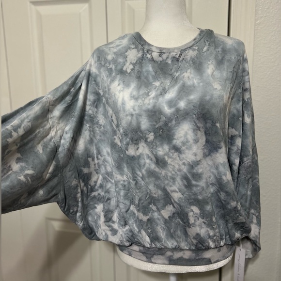 Young Fabulous and Broke Sweatshirts & Hoodies - Picture 4 of 4